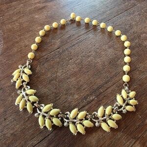 Vtg Kramer‎ of New York Yellow Leaf Thermoset Necklace Silver Tone Mid Century